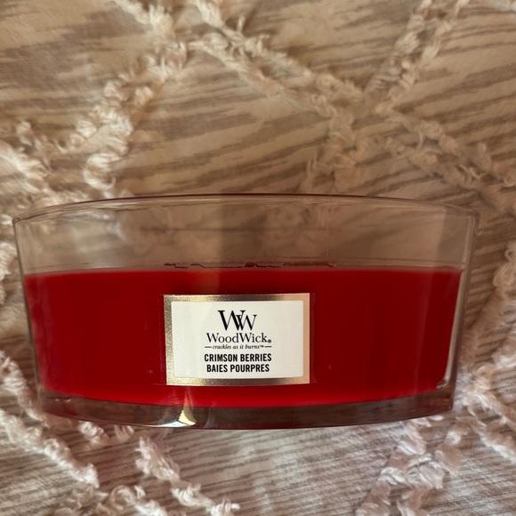 Woodwick candle - Picture 1 of 2